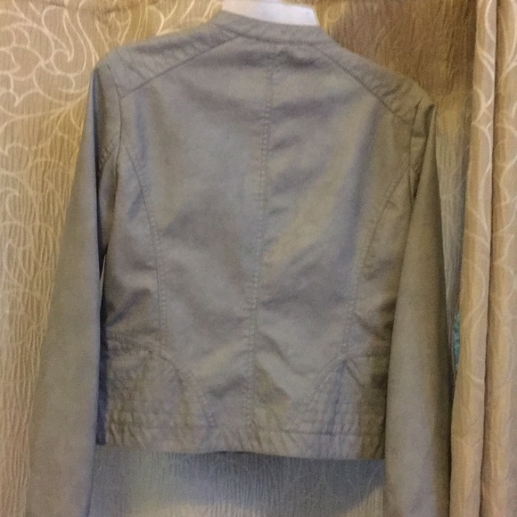 Faux leather jacket - Picture 3 of 6